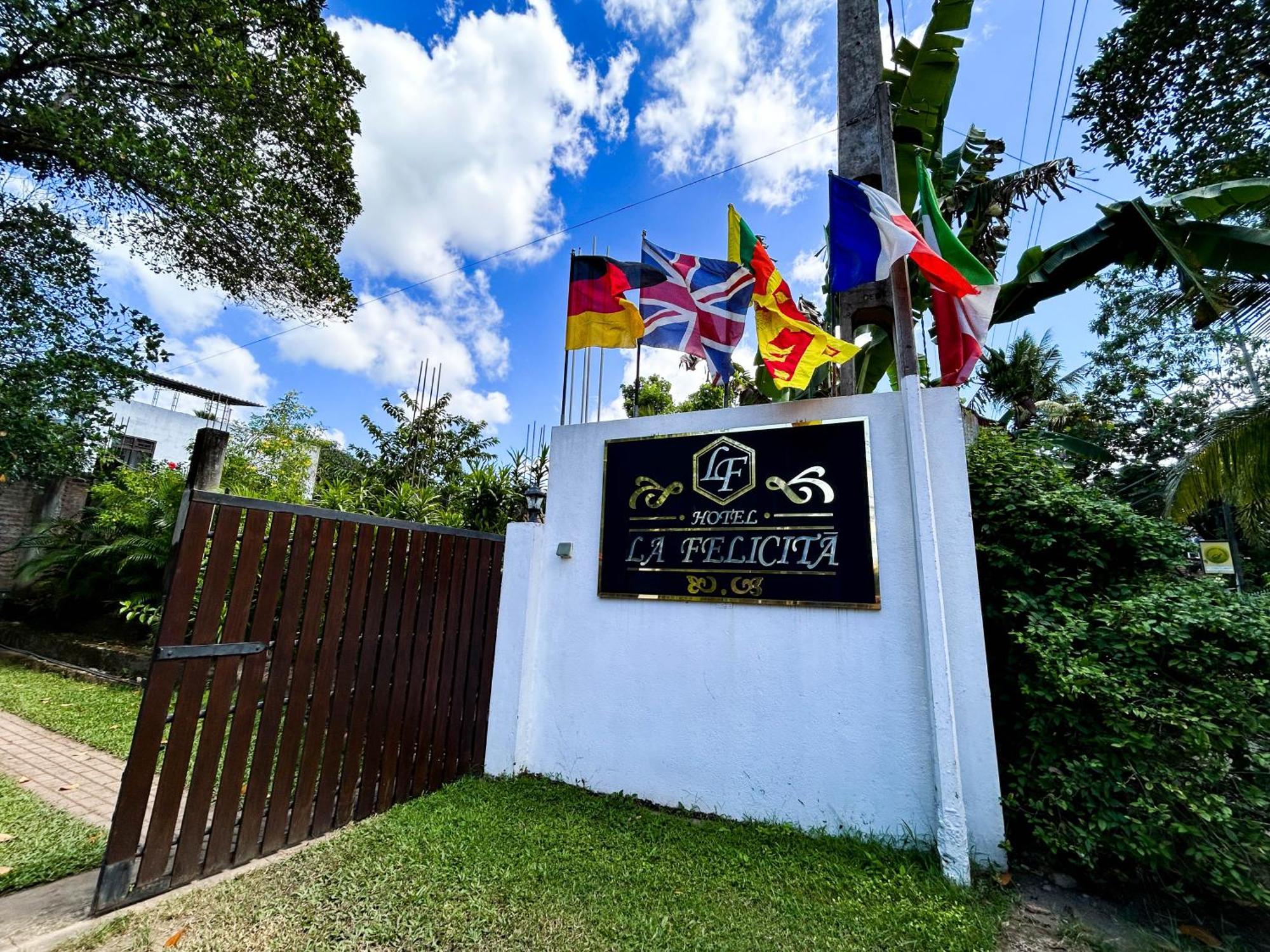 Hotel La Felicita Mirissa Ngoại thất bức ảnh