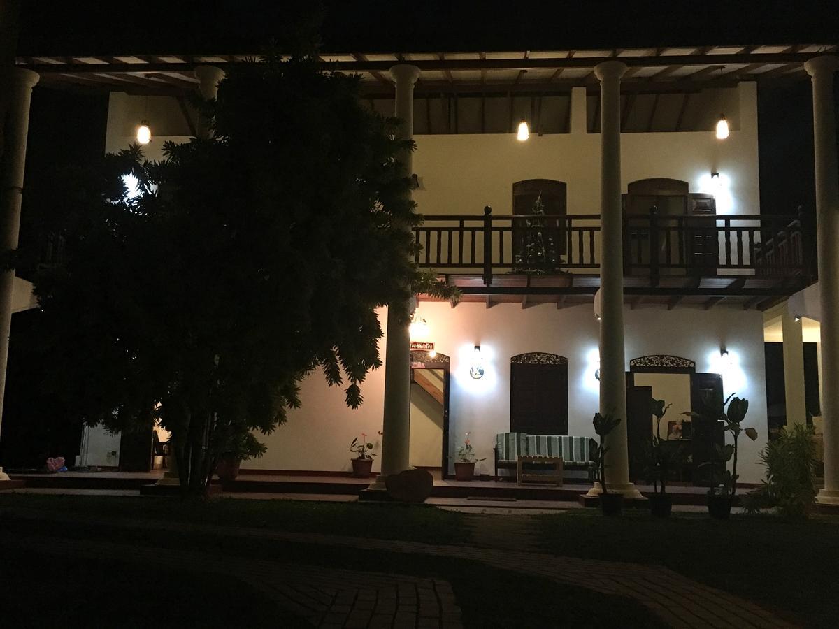Hotel La Felicita Mirissa Ngoại thất bức ảnh